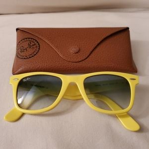 Authentic Ray Ban Wayfarer yellow sunglasses